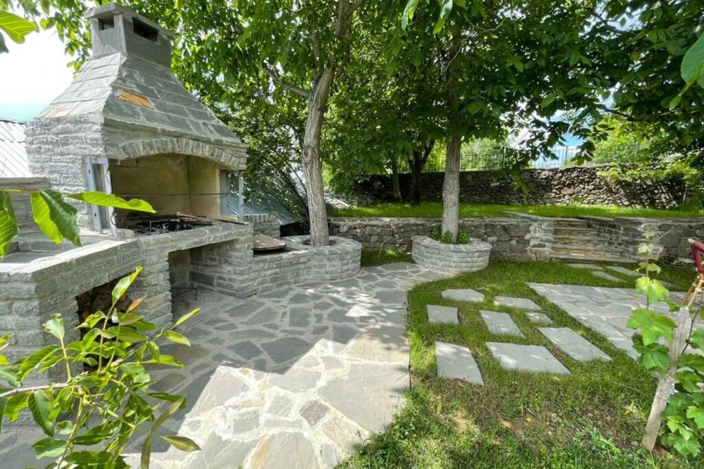 Bujtina Cakuli, - Erseke Villa *